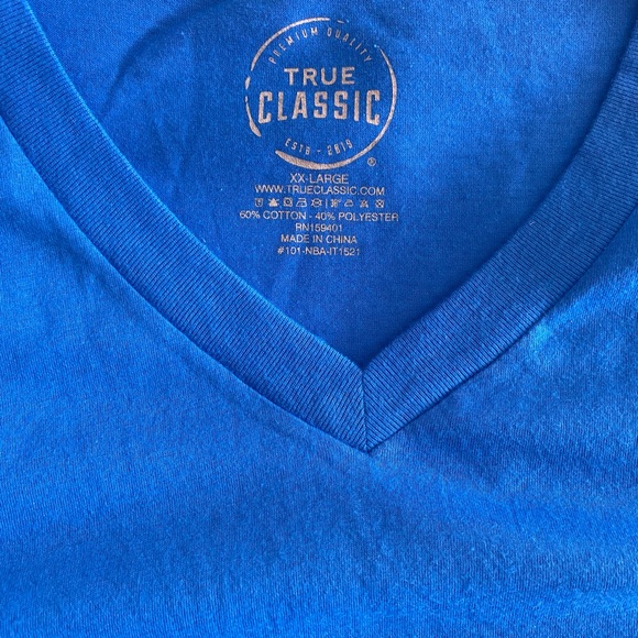 True Classic men’s short sleeve royal blue v-neck tee size XXL - Picture 1 of 4